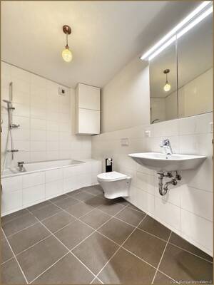 Licht, Ruhe, Lage - Stilvolle 2-Zimmer-Wohnung mit Terrasse in begehrtem Bogenhausen. – 81925 München – Vorschaubild 5