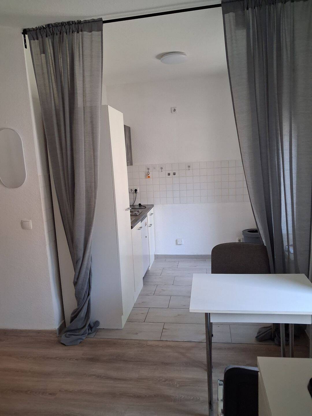 ++schöne 1-Raum-Wohnung in Leutzsch komplett möbliert++ – Leipzig – Vorschaubild 4