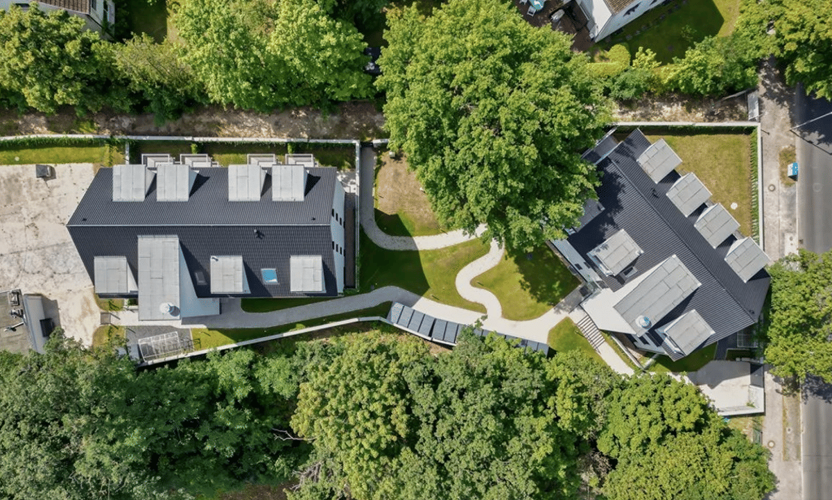 Neubau Wohnanlage mit insgesamt 16 hochwertig ausgestatteten Einheiten auf großzügigem Grundstück in Berlin-Westend – 14055 Berlin – Bild 1 von 7