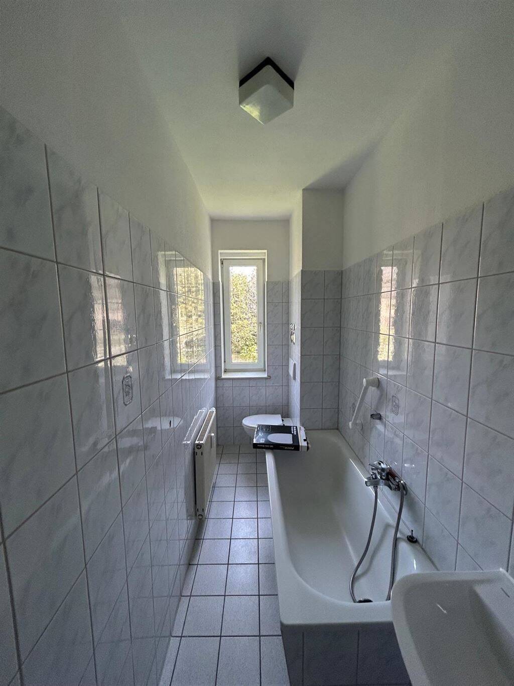 Großzügige 2-Zimmer mit Laminat, Balkon und Wannenbad zum Toppreis in ruhiger Lage! – Chemnitz – Vorschaubild 6