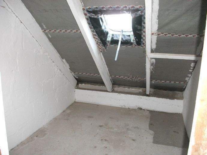 Lutherstr./ 3-Raum Wohnung mit EBK und Balkon in Zentrumsnähe – Chemnitz – Vorschaubild 4
