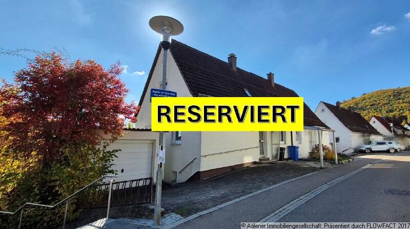 RESERVIERT! Einfamilien-Doppelhaushälfte mit sonnigem Garten in ruhiger, naturnaher Lage – Oberkochen – Bild 1 von 4