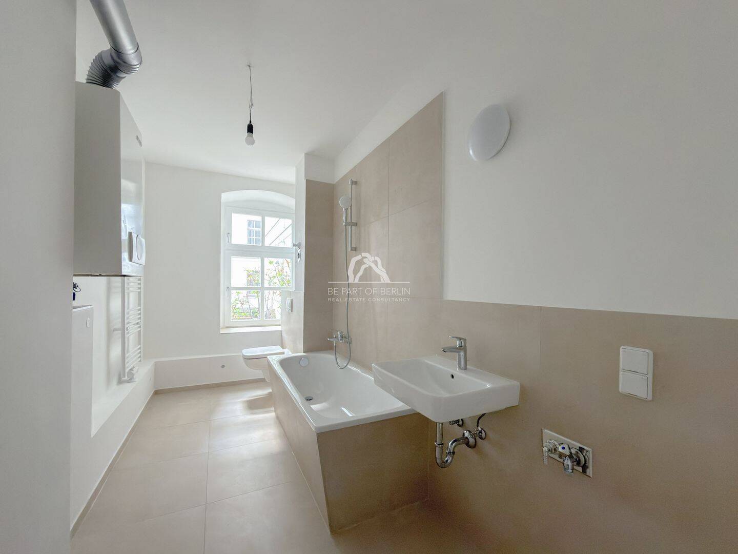 TOP LAGE IM WRANGELKIEZ! FRISCH SANIERTE 2-ZIMMER WOHNUNG IM EG! PROVISIONSFREI! – Berlin – Vorschaubild 6