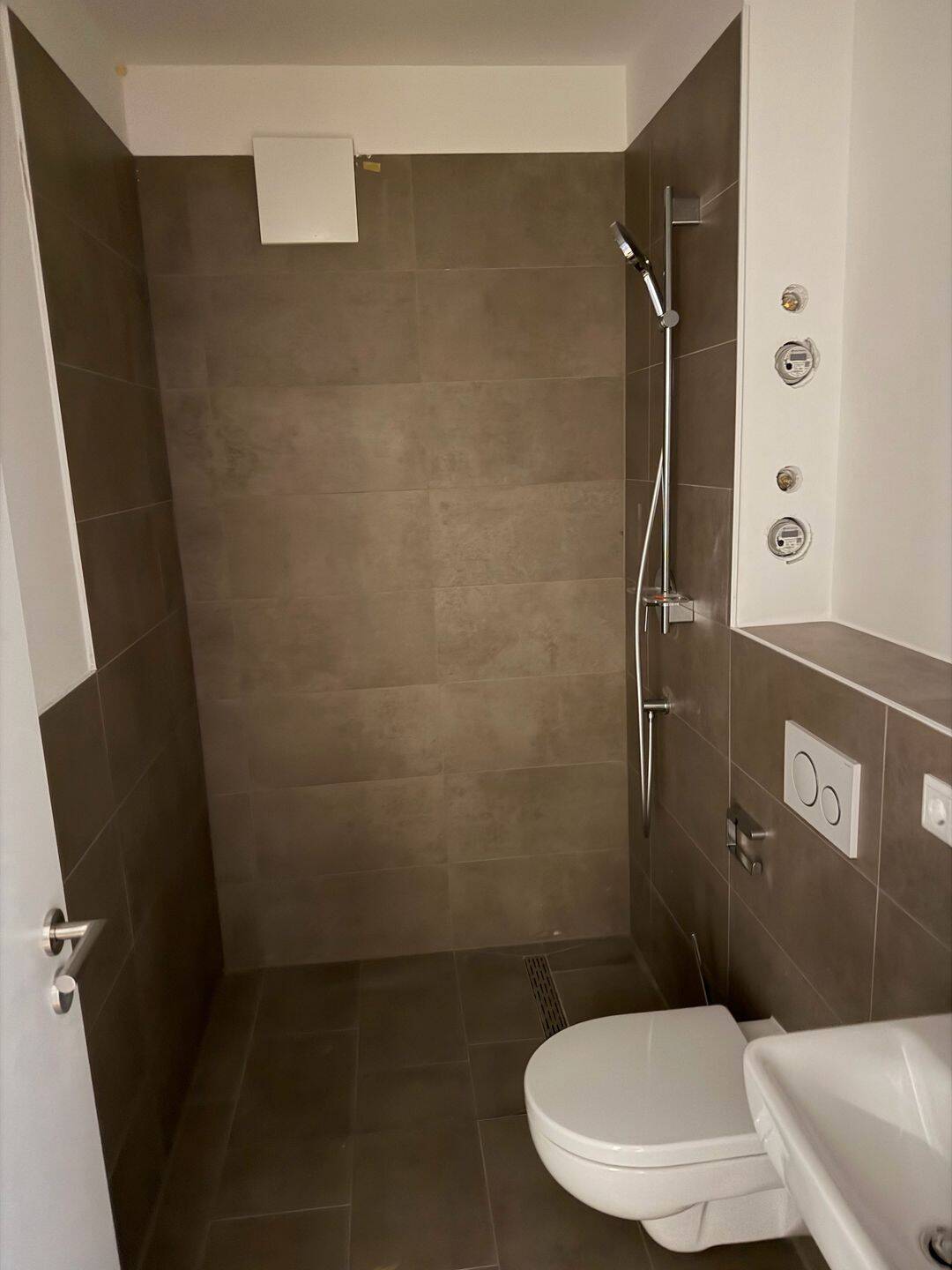 Erstbezug! 3 Zimmer mit 2 Bädern, Loggia und Stellplatz – Darmstadt – Vorschaubild 4