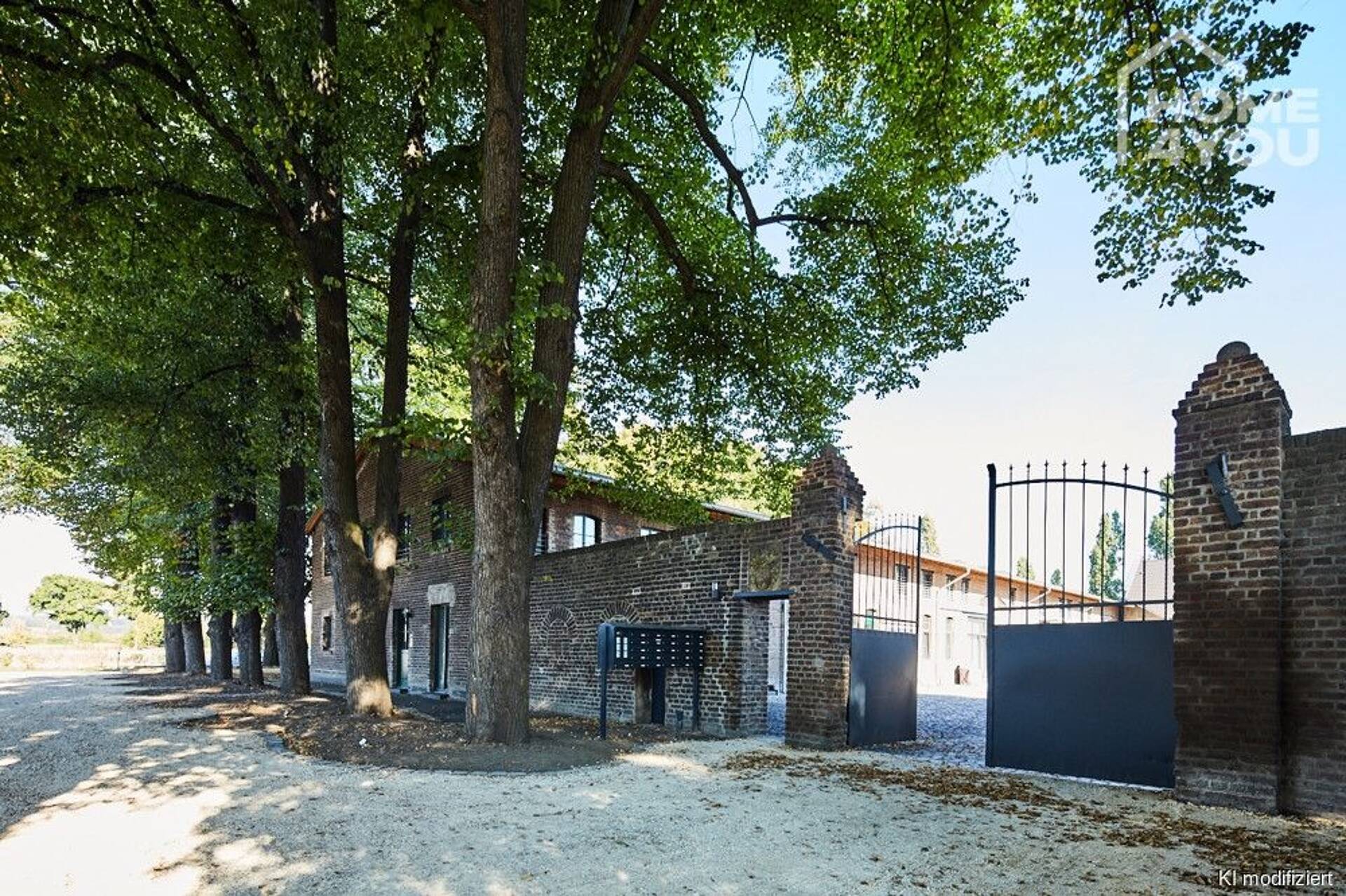 Terrassenwohnung in 50997 Köln mit 143,8 m² kaufen