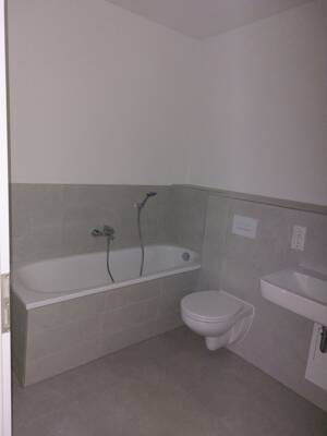 2-Zimmer-Wohnung mit 2 Balkonen und Blick über Dresden – 1159 Dresden – Vorschaubild 4
