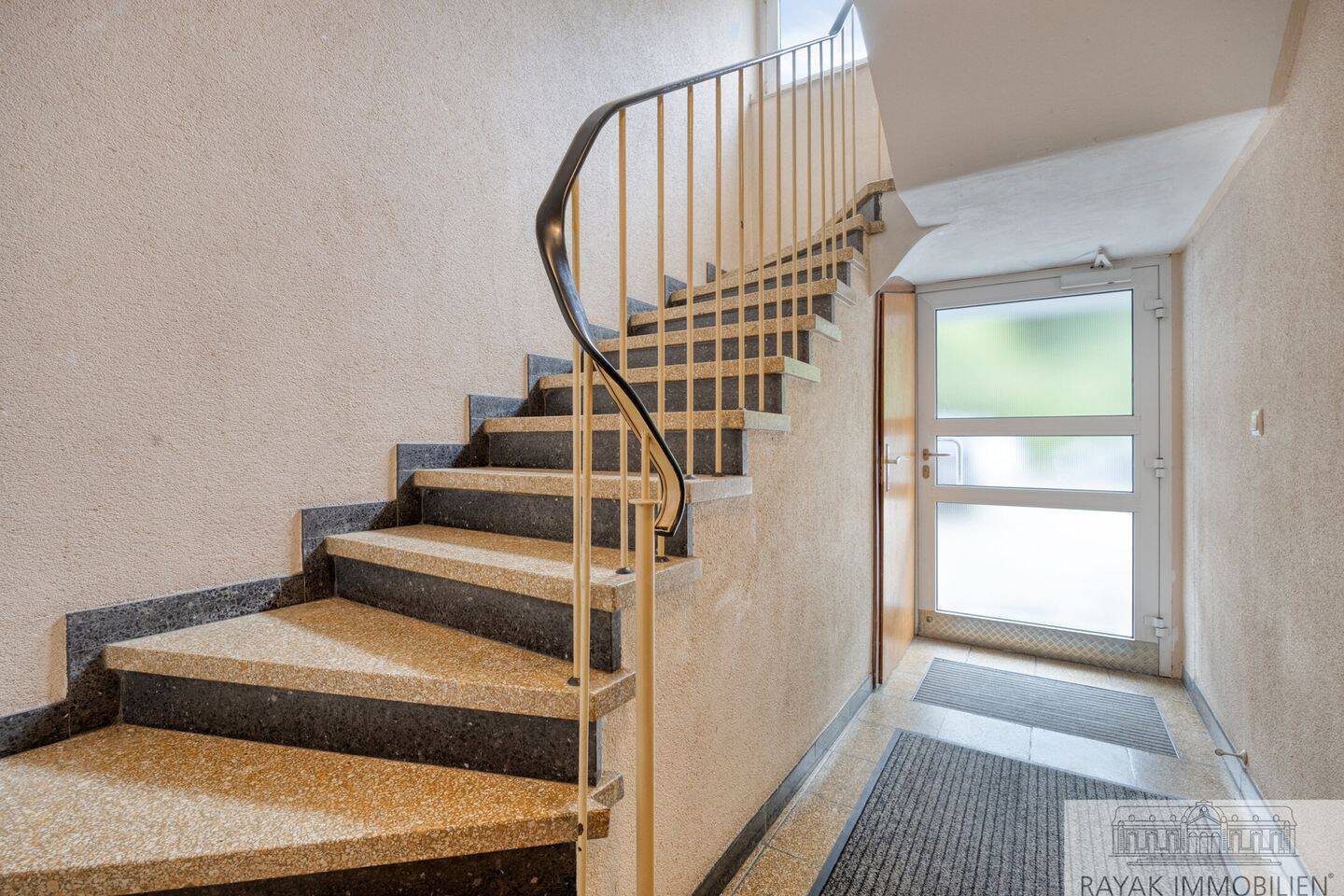 Maisonette-Wohnung zum Kauf in Düsseldorf Hassels - Rayak Immobilien, Ihr Makler für Düsseldorf – Düsseldorf – Vorschaubild 2