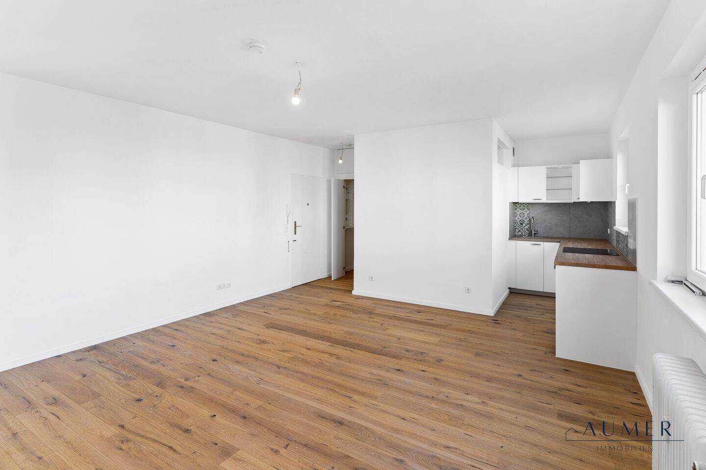 Renovierte 1 -Zimmer Wohnung in zentraler Lage Charlottenburgs – Berlin – Vorschaubild 4