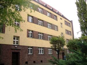 Frisch sanierte 3-Raum-Wohnung mit Balkon und Bad mit Dusche/ für die Generation 50plus