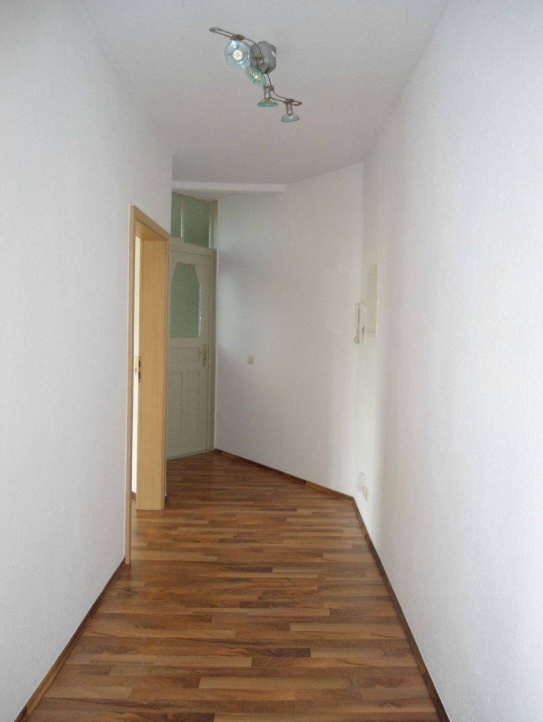 Wohntraum mit Altbaucharm! 3-Raum-Wohnung im beliebten Lutherviertel in Chemnitz! – Chemnitz – Vorschaubild 5