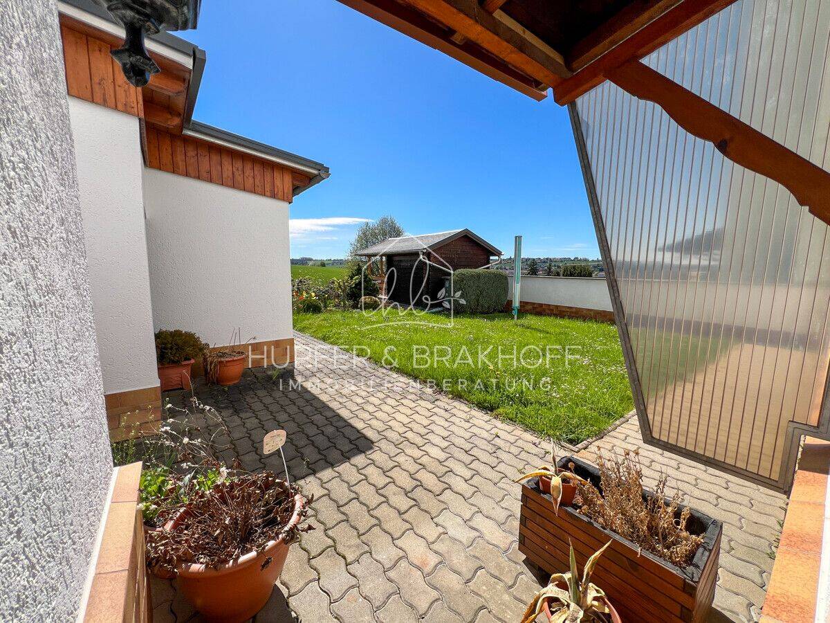 Ihr neues Familienzuhause: Gepflegtes Reihenhaus mit schönem Garten und Garage – Greiz – Vorschaubild 5