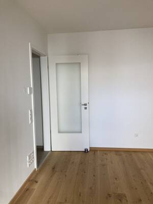 Schöne 2-Zimmer Wohnung mit Garten im Stadtzentrum! – 94469 Deggendorf – Vorschaubild 4