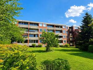 Licht, Lage, Balkon - charmante 3-Zimmer-Wohnung – 21365 Adendorf – Vorschaubild 1