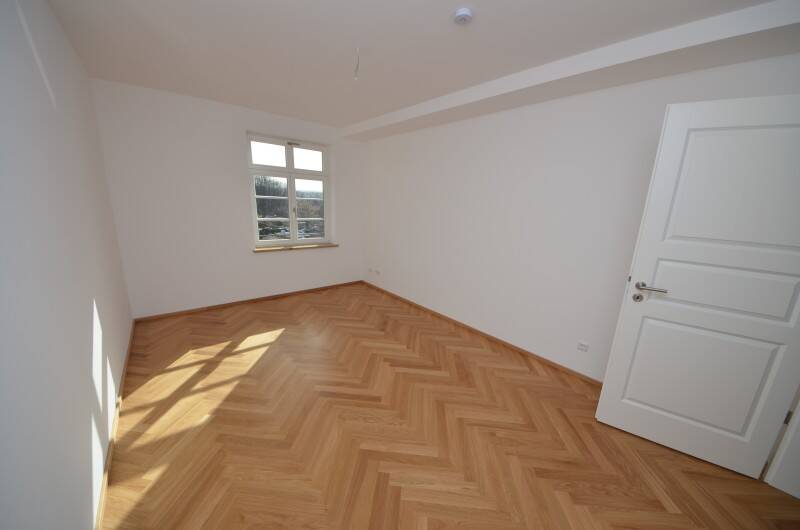 Traumhafte 2-Zimmer-Wohnung im Lindenhof - Fußbodenheizung, Balkon und Parkettboden! – Chemnitz – Vorschaubild 8