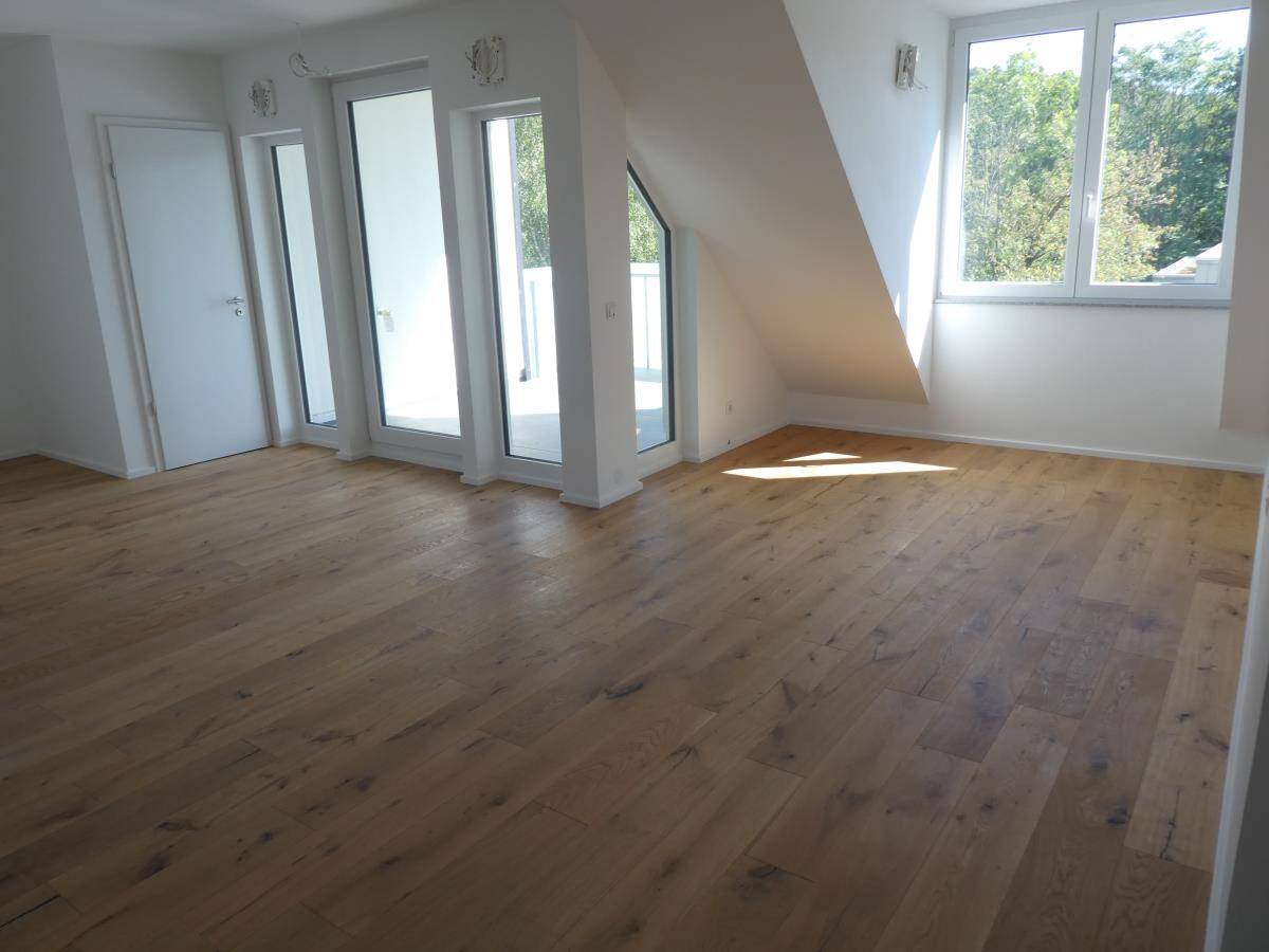 Neue Dachgeschosswohnung mit Flair im Energiesparhaus mit moderner Heiztechnik in Bonn – Bonn – Vorschaubild 8