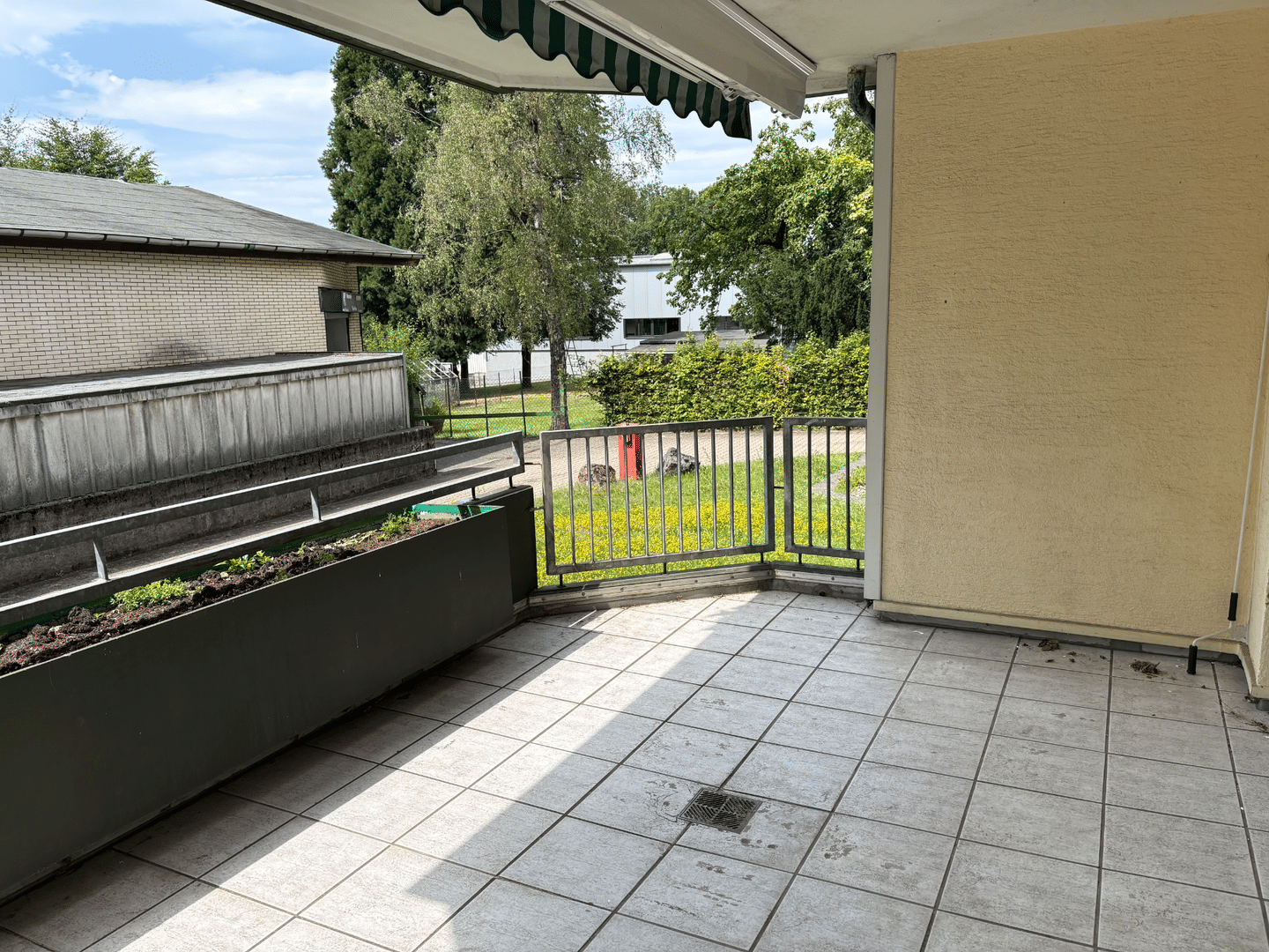 zauberhafte, helle 3 Zimmerwohnung im Erdgeschoss mit großem Balkon! – Wuppertal – Vorschaubild 3