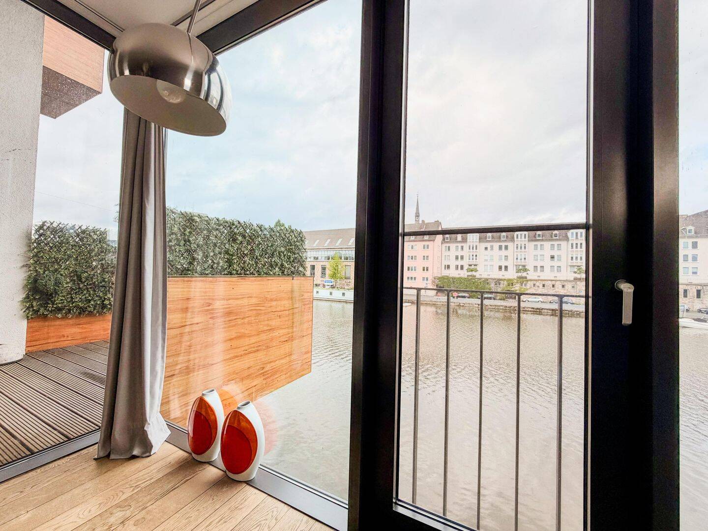 Exklusives Wohnen direkt an der Fulda! Lichtdurchflutete Maisonettewohnung mit Wasserblick in Kassel-Unterneustadt – Kassel – Vorschaubild 3