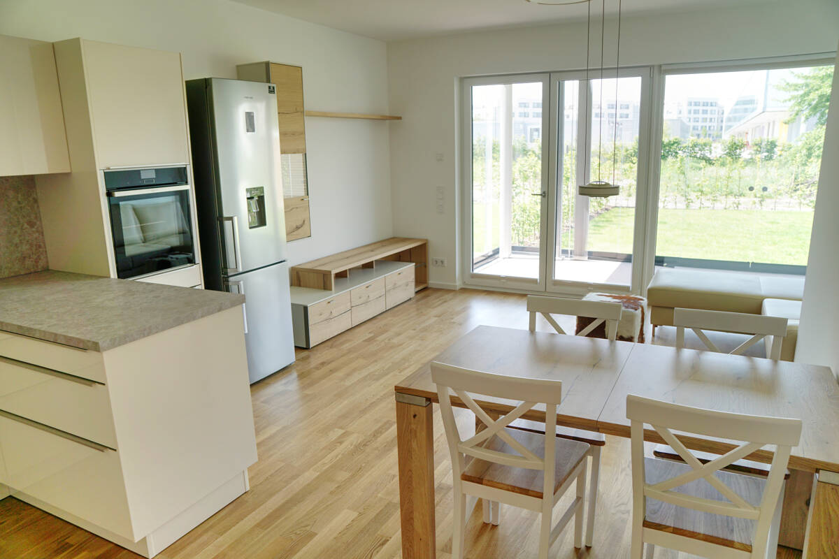Provisionsfrei/No-Commission - Top-Garten-Wohnung direkt am Park mit top Ausstattung & Neuwertzustand – 60438 Frankfurt am Main – Bild 1 von 9