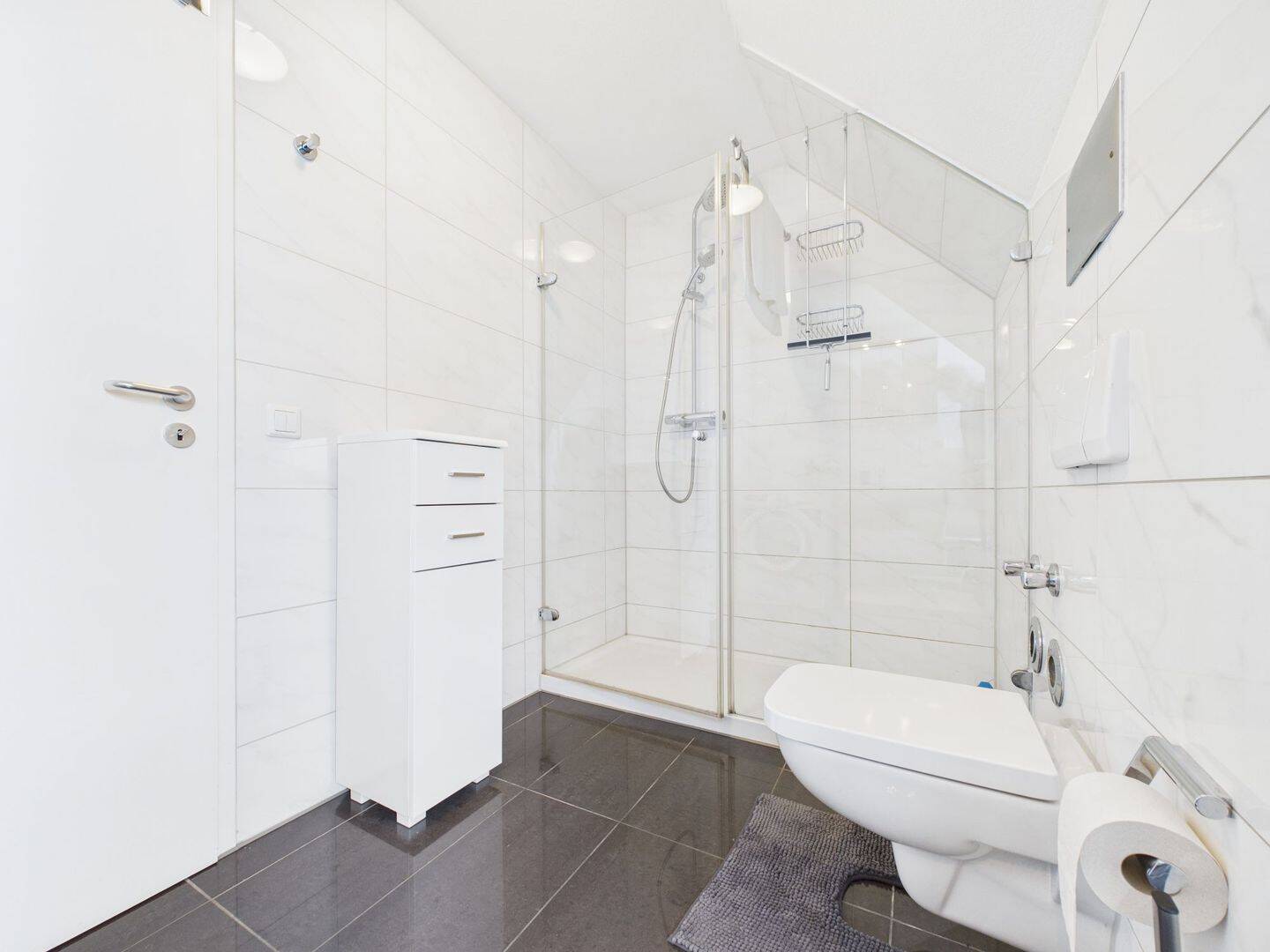 Exklusive Maisonette mit Galerie, 2 Balkonen, Donau Nähe & 2 TG Stellplätzen in Ulm Gögglingen – Ulm – Vorschaubild 9