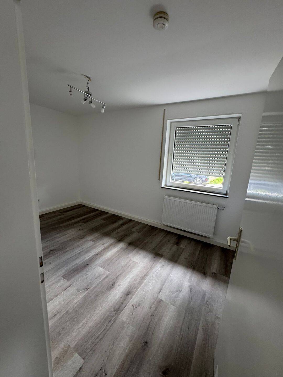 Erstbezug nach Sanierung: Helle 3-Zimmer-Wohnung im Grünen – frisch renoviert in gepflegtem 6-Parteienhaus – Hettenleidelheim – Vorschaubild 7