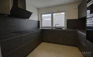 Neuwertige Erdgeschosswohnung mit großem Garten, Terrasse und hochwertiger Ausstattung – 85055 Ingolstadt – Vorschaubild 2