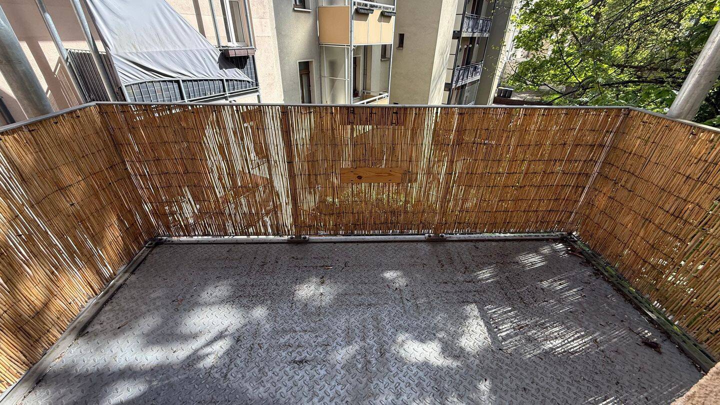 WG-gerechts im 2. OG *moderne Bodenbeläge - Eckbadewanne - Balkon - City-Nah – Chemnitz – Vorschaubild 8