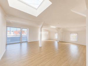 antaris Immobilien GmbH ** Denkmal trifft Wohnkomfort: Energetisch sanierte Wohnung mit Balkon** – 99084 Erfurt – Vorschaubild 7