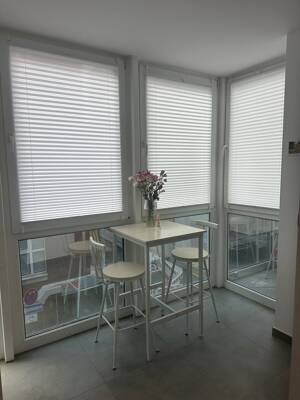 Neu sanierte, voll möblierte 2-Zimmer-Wohnung im Herzen Kölns | 55 m² | befristet – 50668 Köln – Vorschaubild 6