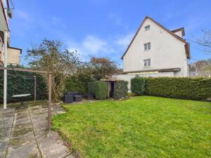 Ideal für Handwerker. 2-3 Parteienhaus, ruhige Lage, schöner Garten, Balkon, Terrasse, Ausbaureserve – 70565 Stuttgart – Vorschaubild 5