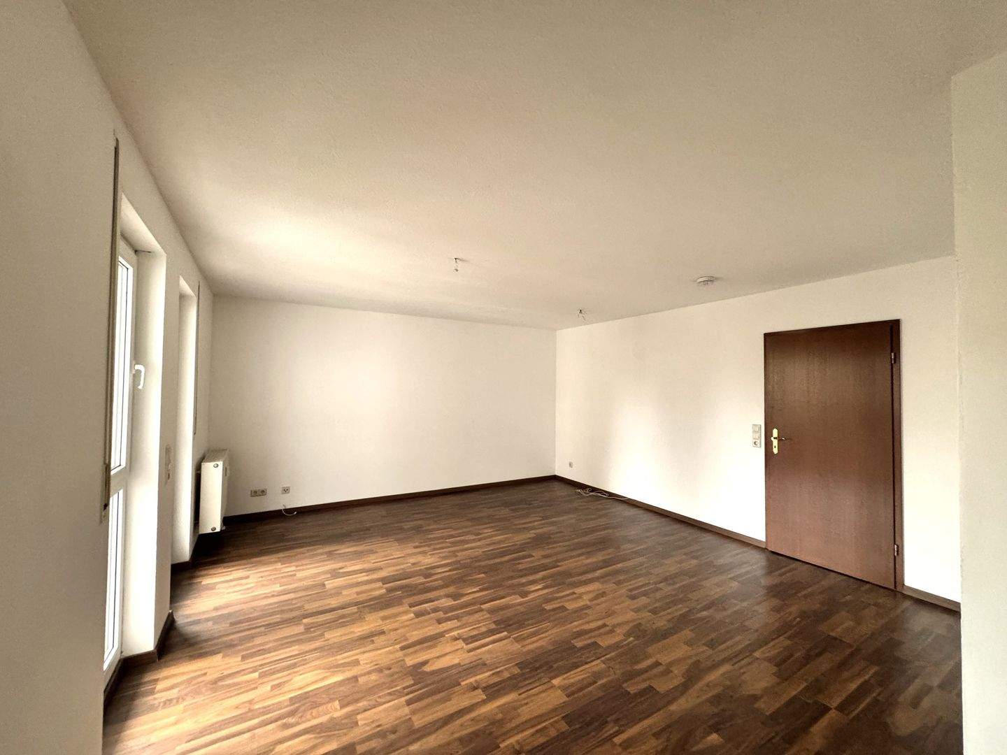 Helle 2-Zimmer-Wohnung mit Balkon – ideal geschnitten – Chemnitz – Vorschaubild 4