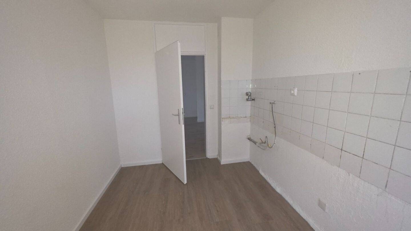 Ruhiger Wohnkomfort mit Balkon und Lift in Mönchengladbach-Römerbrunnen – Mönchengladbach – Vorschaubild 4