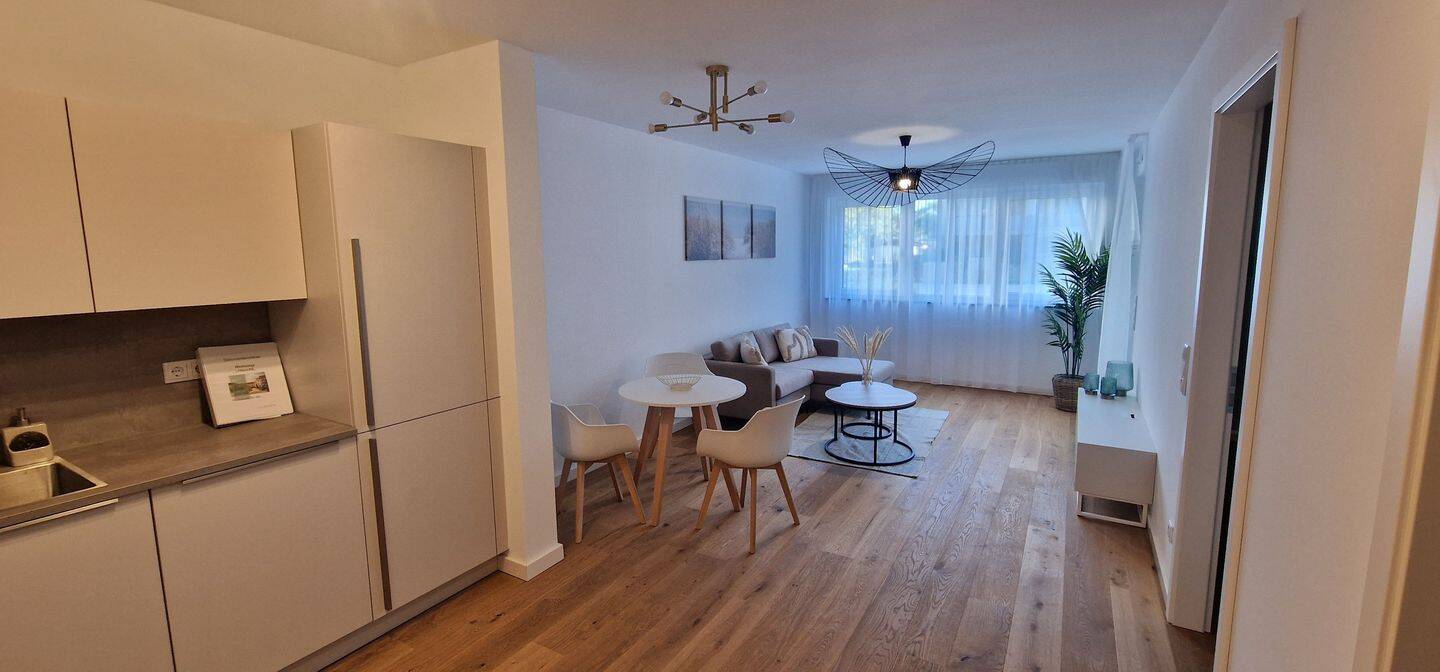 Exklusives Wohnen: 2-Raum-Apartment im Neubau unmöbliert