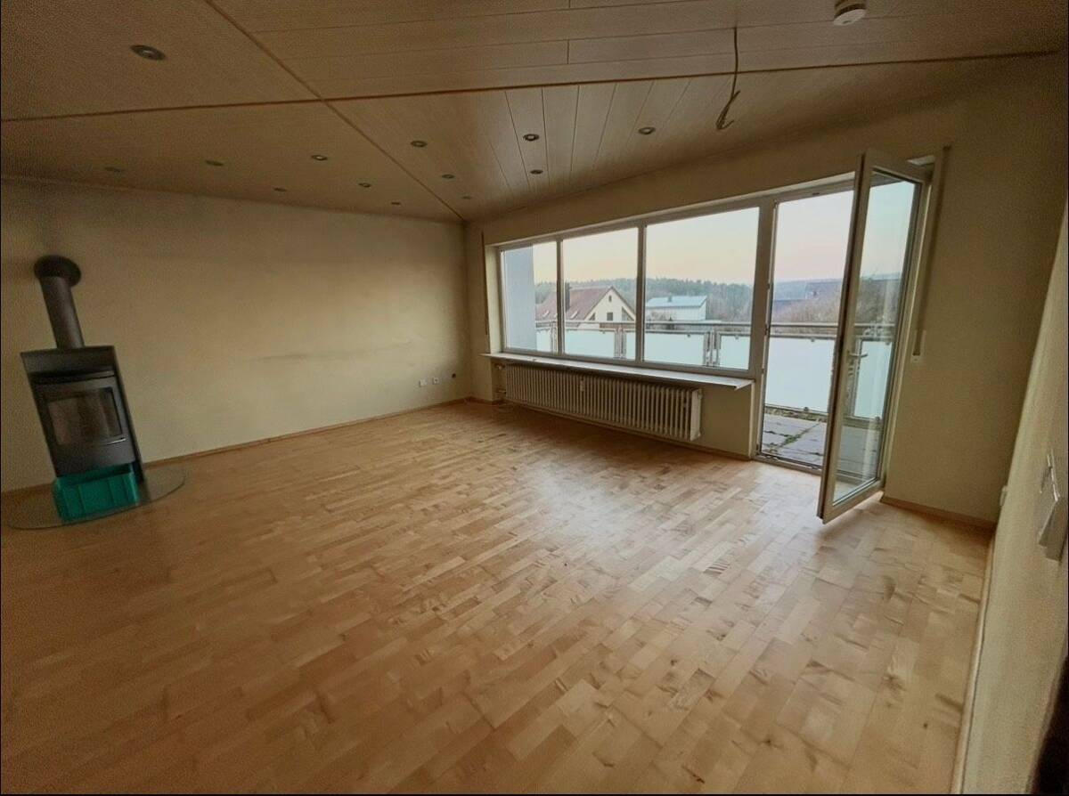Zimmerwohnung mit 95qm in Amberg-Fuchsstein – 92224 Amberg – Bild 1 von 8