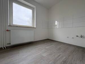 Bezugsfertige Erdgeschosswohnung in bald frisch modernisiertem Gebäude! – 44369 Dortmund – Vorschaubild 3