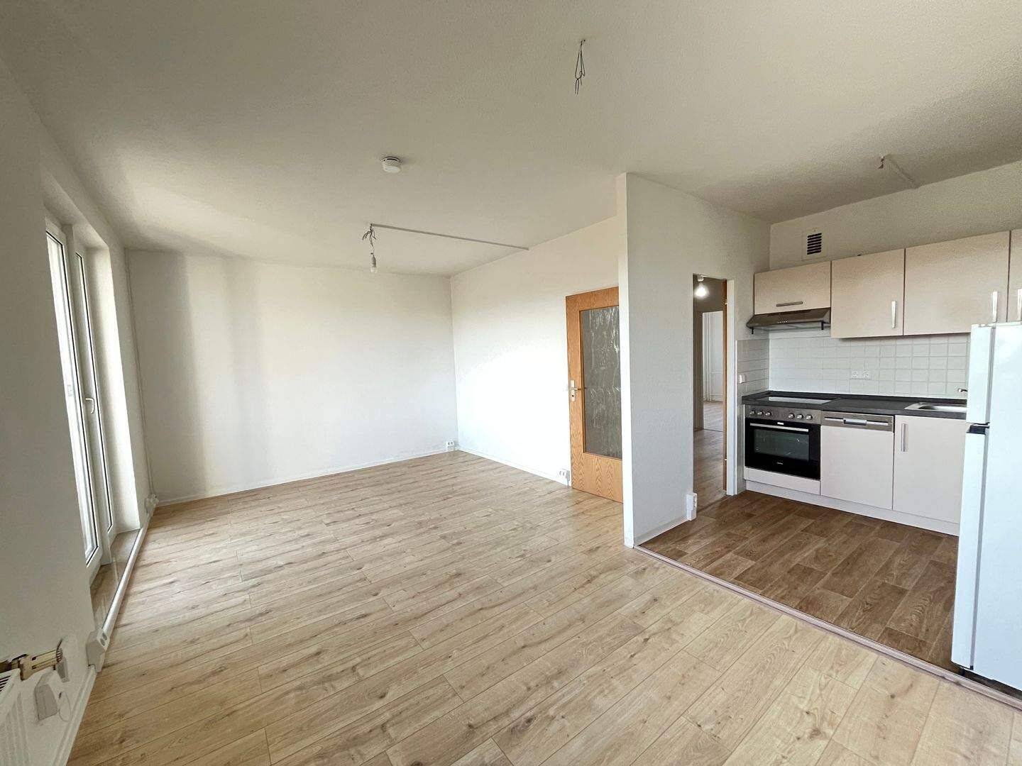 Moderne 3-Zimmer-Wohnung mit Balkon in Helbersdorf, Chemnitz – Chemnitz – Vorschaubild 2