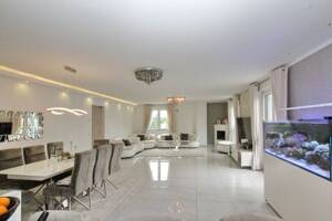 exklusives 4-5 Zimmer Penthouse – 22145 Hamburg – Vorschaubild 5