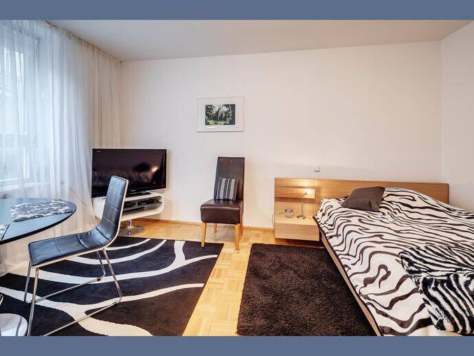 Möbliert: Möblierte Wohnung in sehr guter Lage Schwabing – München – Vorschaubild 3