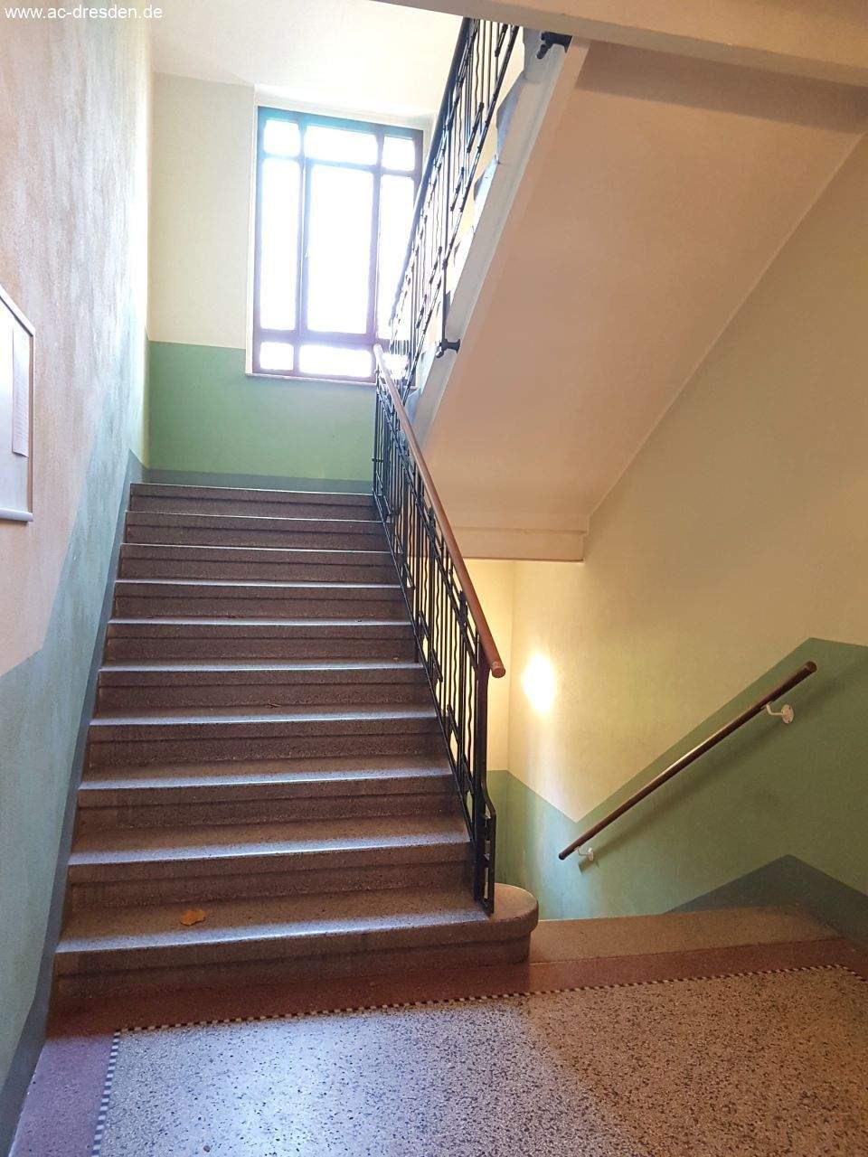Freundliche 2-Zimmer-Wohnung mit Balkon in einem sanierten Gründerzeithaus im Stadtteil Gablenz – Chemnitz – Vorschaubild 4