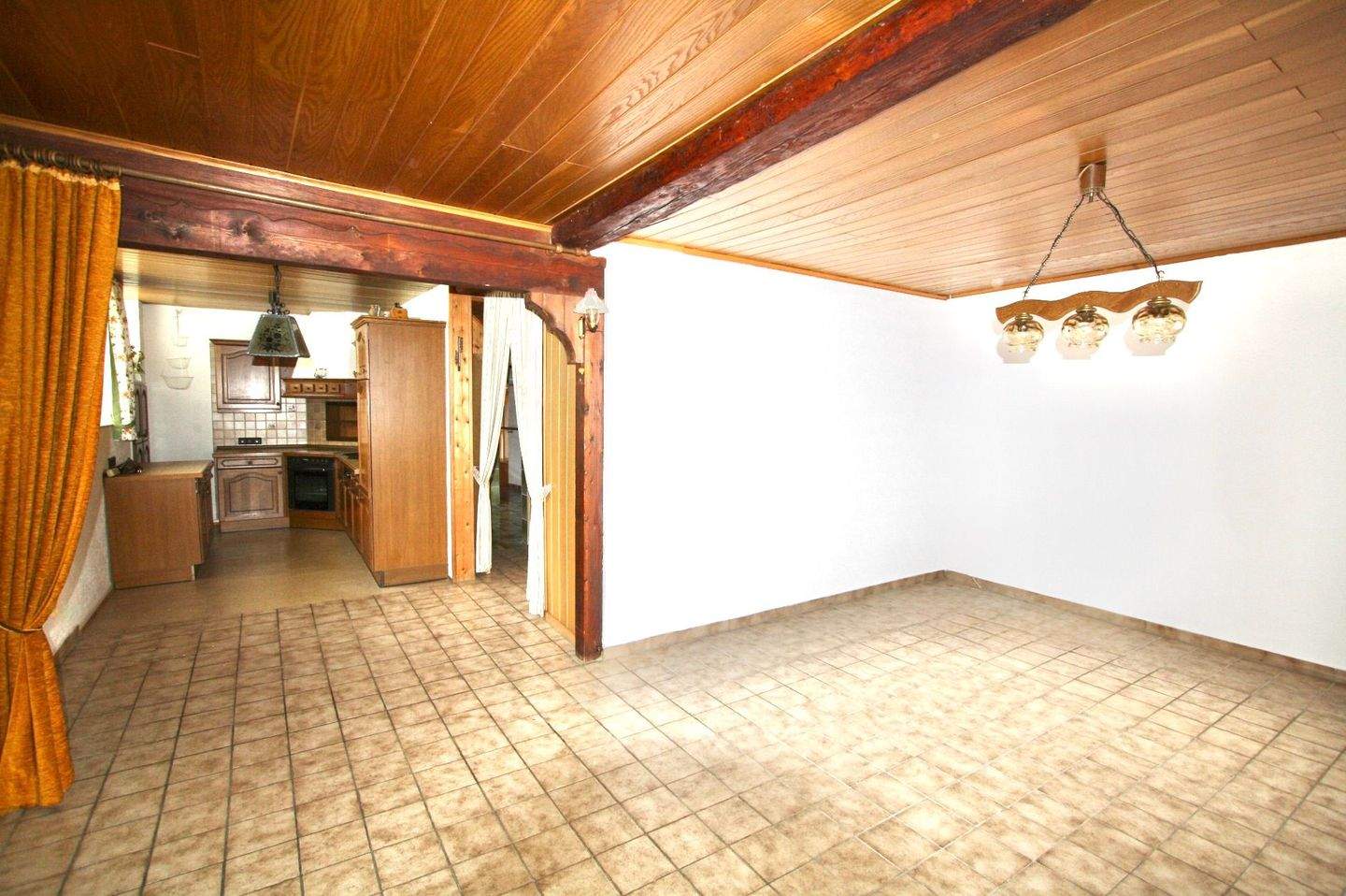 ***Landleben mit Herz. Gepflegt, charmant und ausbaufähig! Ein Bauernhaus in Hünstetten-Beuerbach! – Hünstetten – Vorschaubild 9