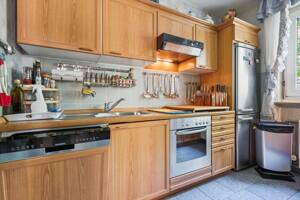 Gepflegte 3-Zimmer-ETW mit verglaster Ost-Loggia & Garage / Verkauf auf Nießbrauchbasis – 81925 München – Vorschaubild 5