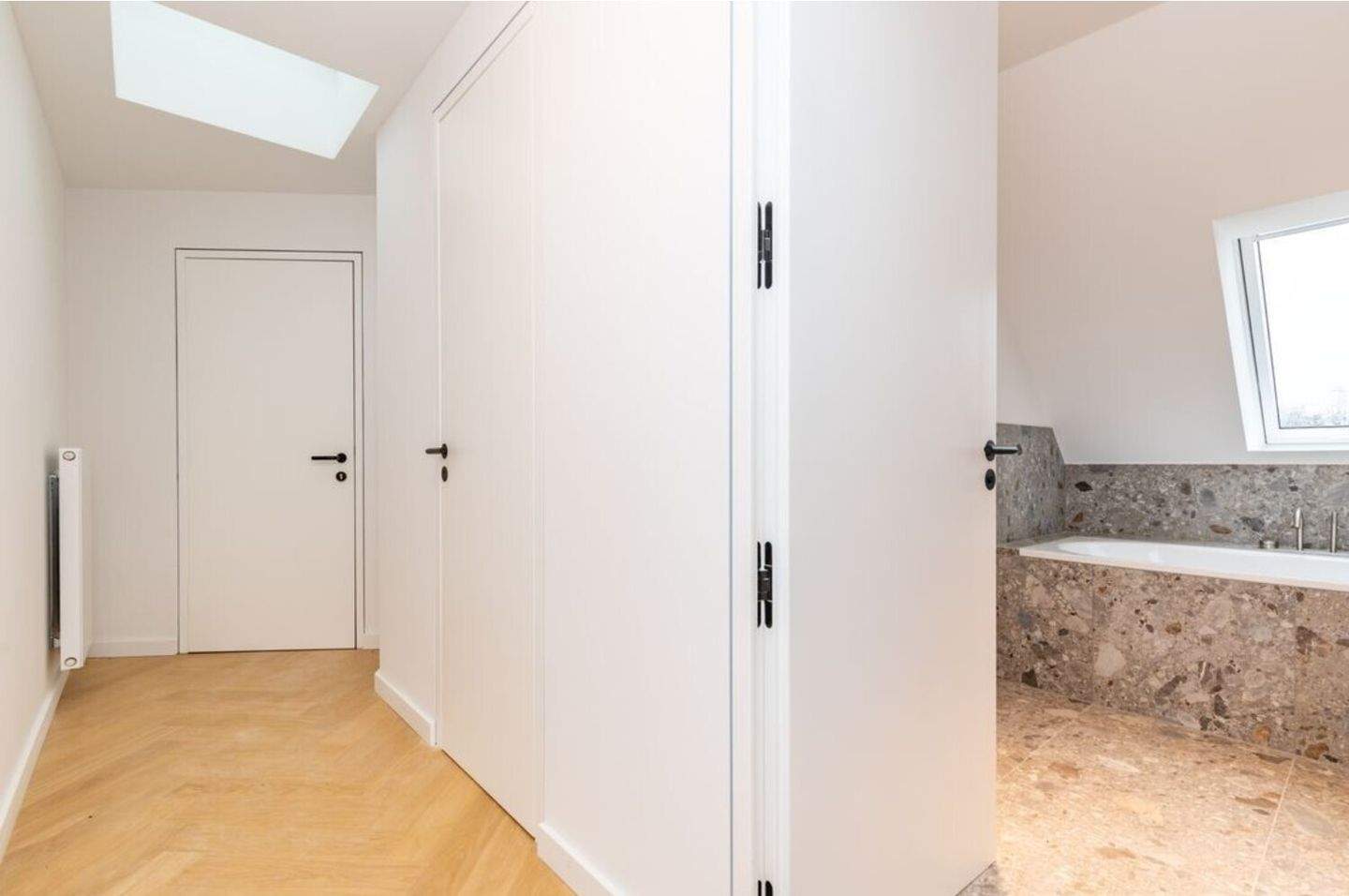 Luxuriöses Penthouse mit 360-Grad-Dachterrasse und exklusivem Wohnkomfort – Berlin – Vorschaubild 7