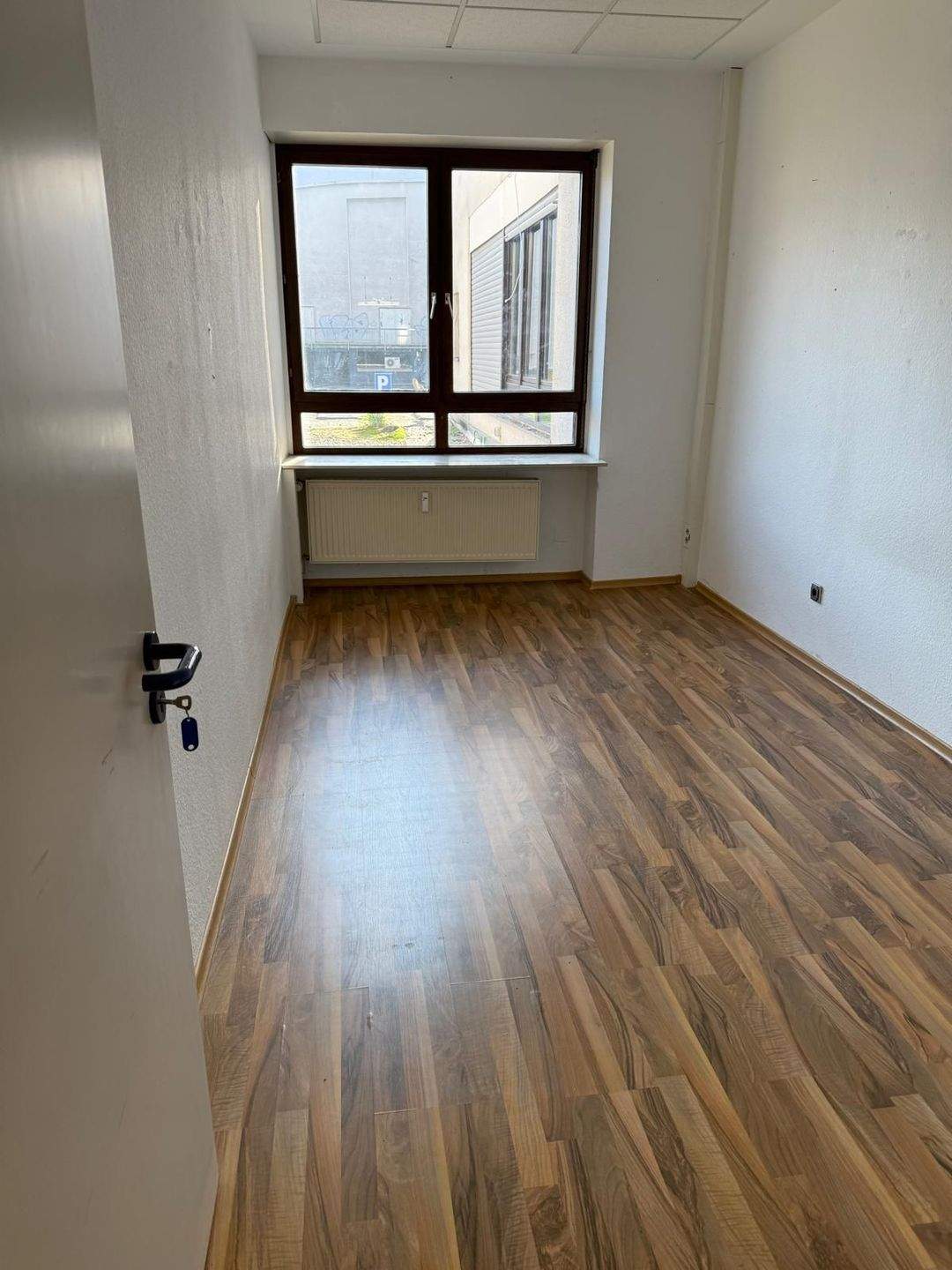4 ZK 1 Duschbad, 1 Wannenbad, Kaiserstr. 6, 66111 Saarbrücken – Saarbrücken – Vorschaubild 2