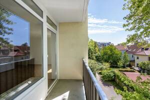 Bezugsfreie 3-Zimmer-Wohnung mit zwei Balkonen und Blick ins Grüne – 80687 München – Vorschaubild 7