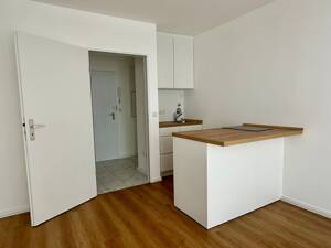 Moderne 1-Zimmer-Wohnung mit großzügigem Balkon – 22083 Hamburg – Vorschaubild 2