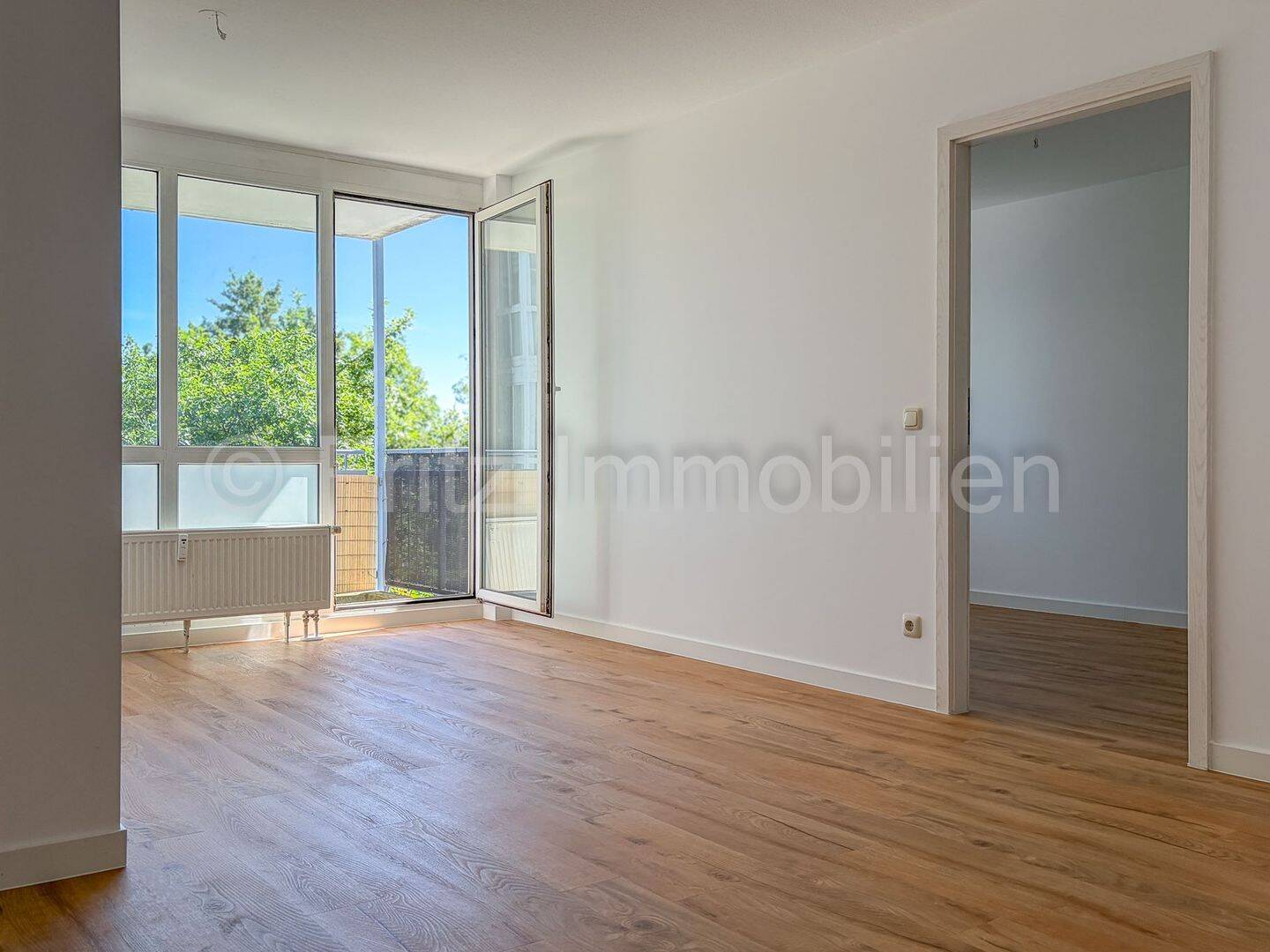 2-Raum-Wohnung in Nähe zum Kulkwitzer See, Bad neu, Balkon, Vinylboden, renoviert – Leipzig – Vorschaubild 5
