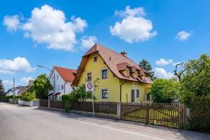 Ein Haus mit Herz und Zukunft - vermietetes Zweifamilienhaus auf über 1.000 m² Grundstück