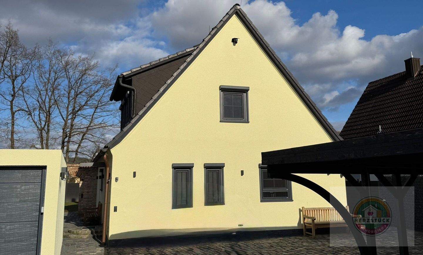 High-End Wohnen in Mainleus - komplett kernsaniert & technisch auf Top-Niveau – Mainleus – Bild 1 von 9