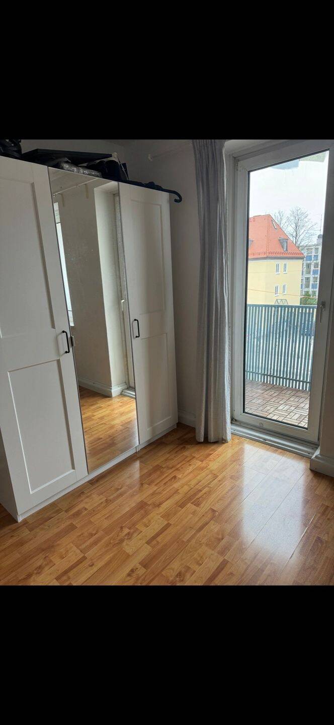 1 großes Zimmer (BEFRISTET) in WG - Top Lage – München – Vorschaubild 2