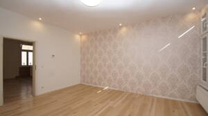 ALTBAUWOHNUNG IN INNENSTADTLAGE! Ca. 107 m² Wfl, 4 Zimmer, 3 Schlafzimmer, 1 Badezimmer und Garage. – 65185 Wiesbaden – Vorschaubild 4