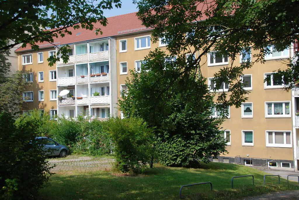 4-Raum-Wohnung mit Balkon und Tageslichtbad – Chemnitz – Vorschaubild 4